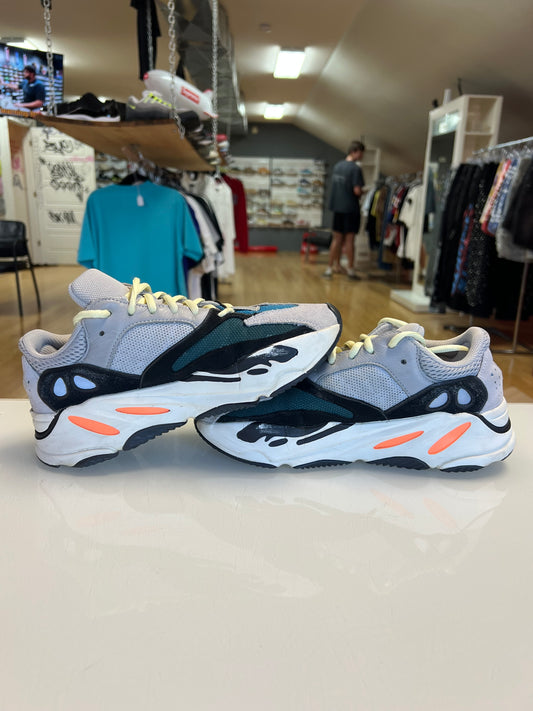 Yeezy 700 Wave Runner