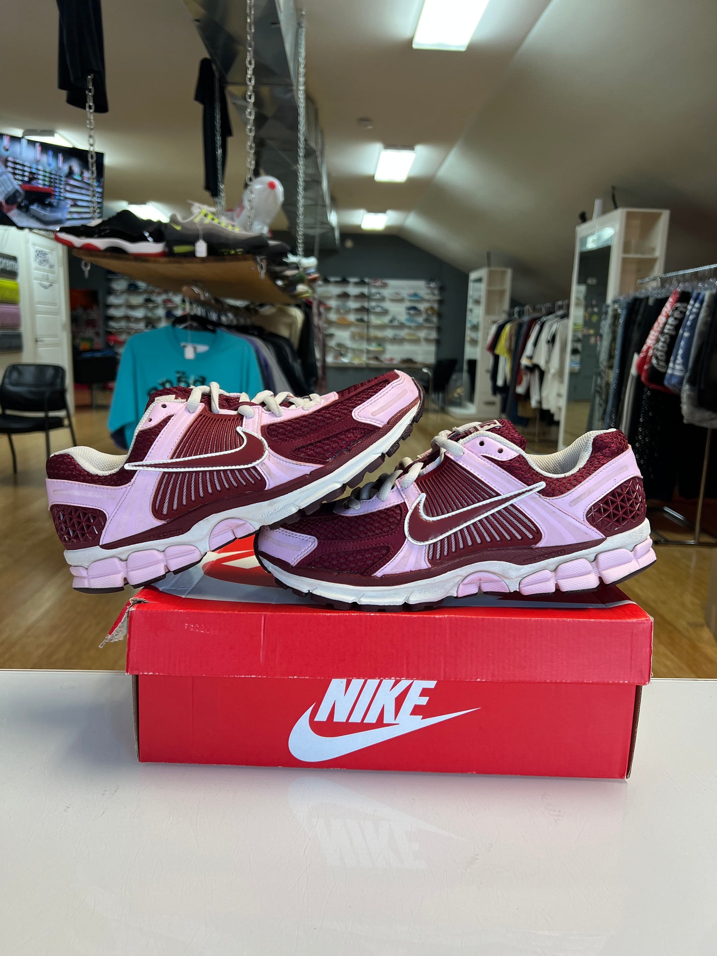 Nike Vomero 5 Valentine’s Day