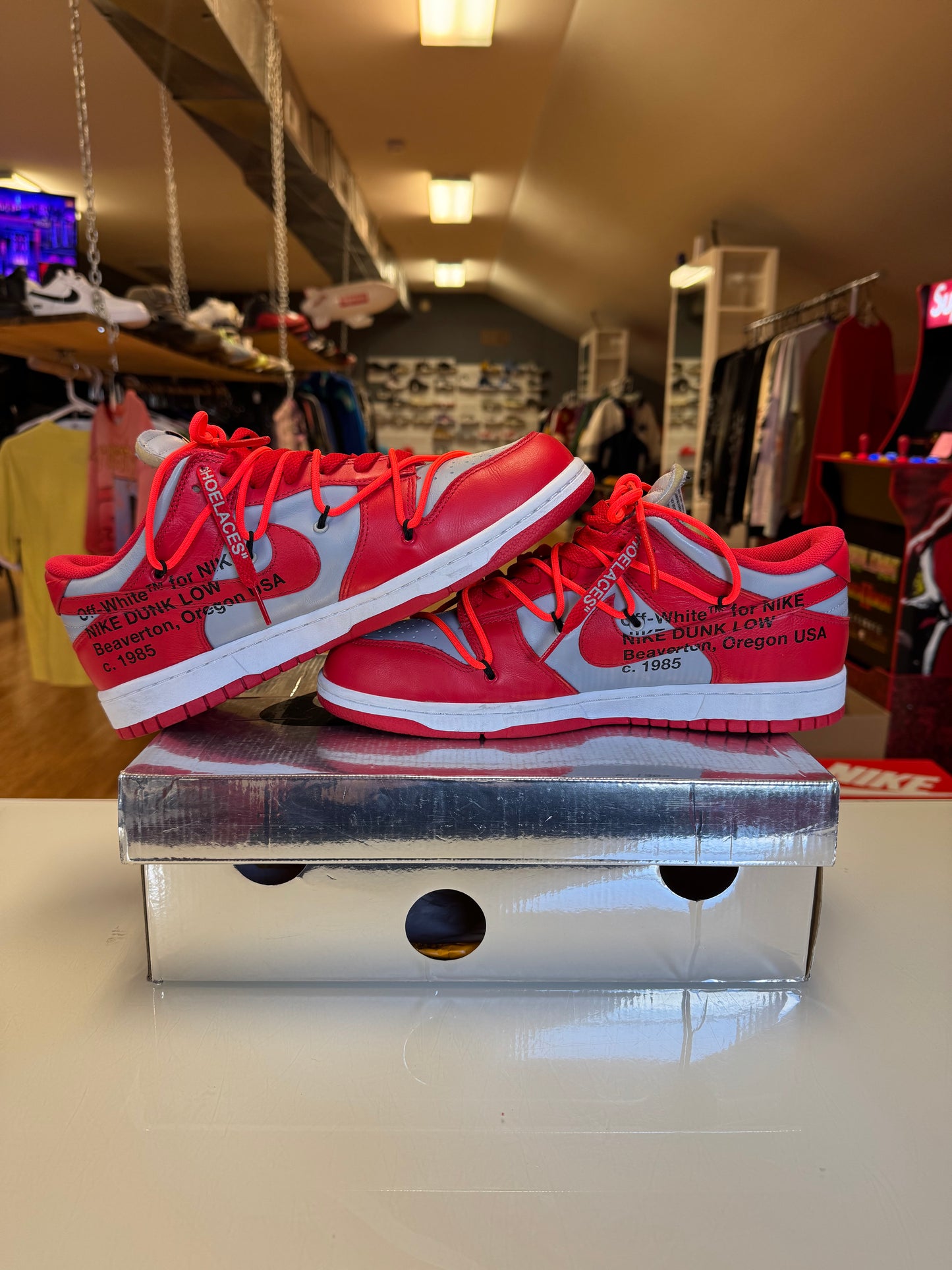 Nike dunk off white UNLV
