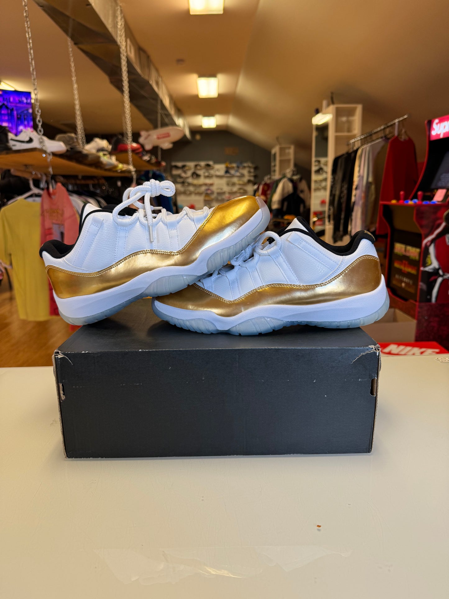 Jordan 11 low closing ceremony