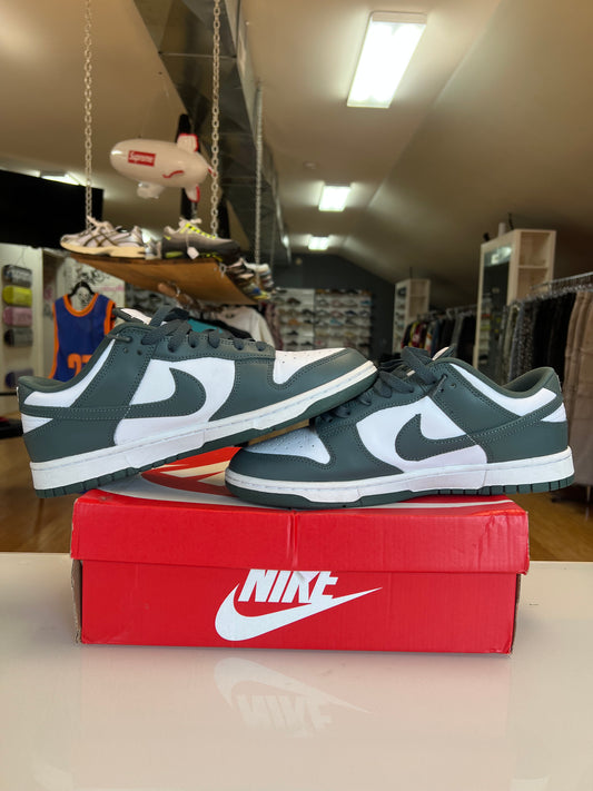 Nike Dunk Vintage Green