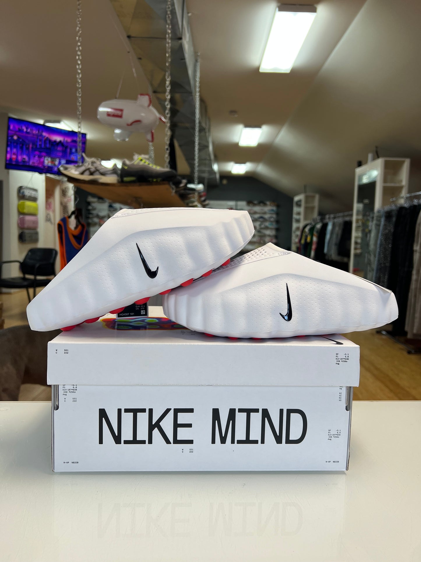 Mind 001 White