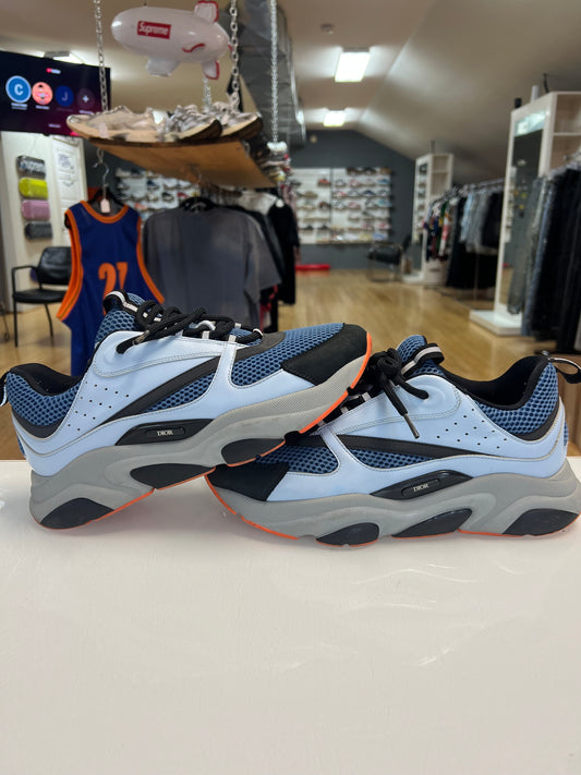 Dior B22