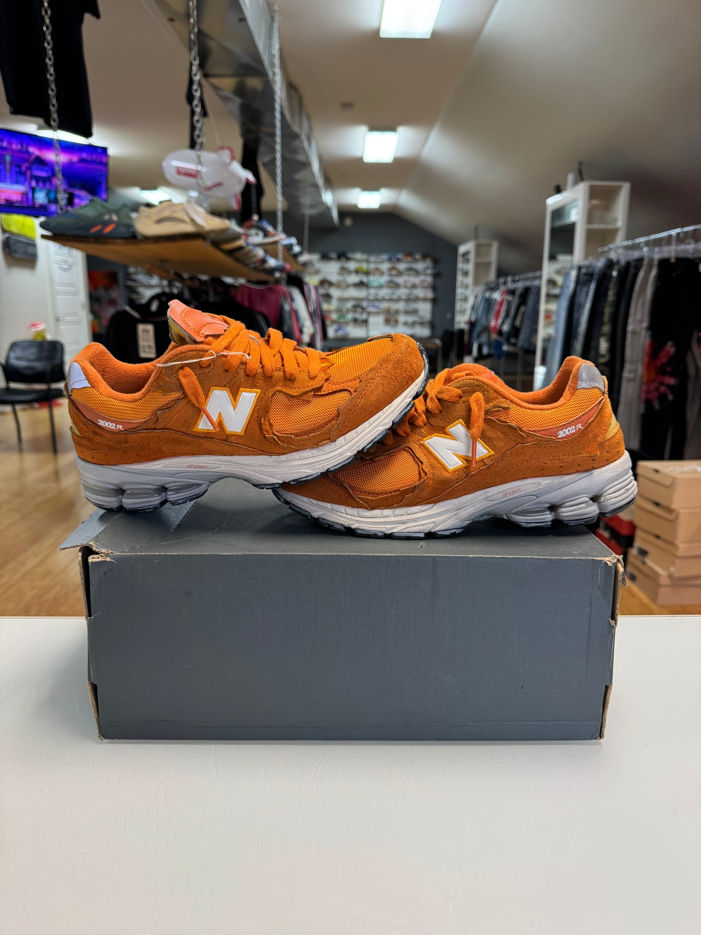 New balance 2002r protection pack orange