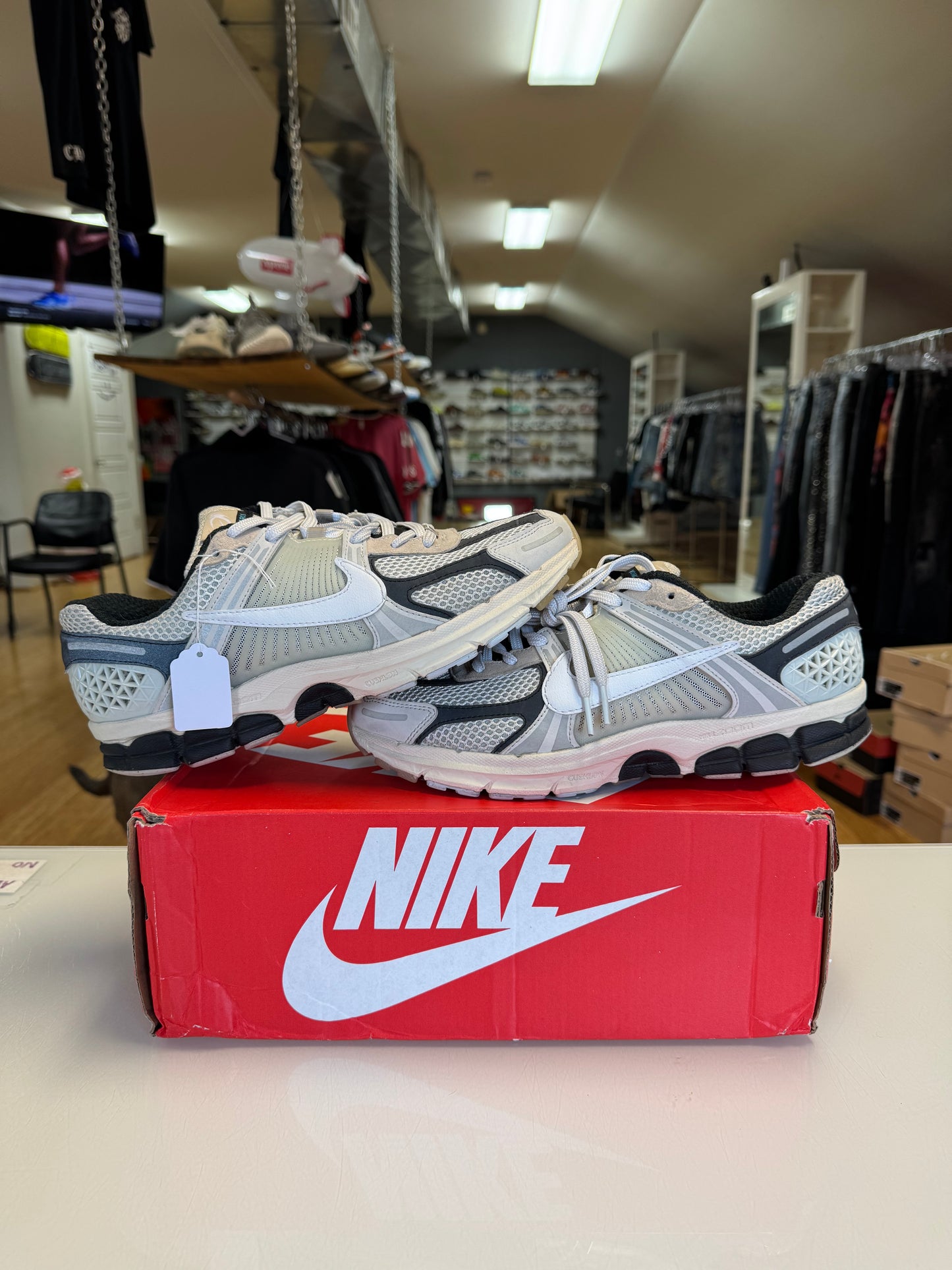 Nike vomero glow