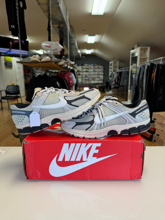 Nike vomero glow