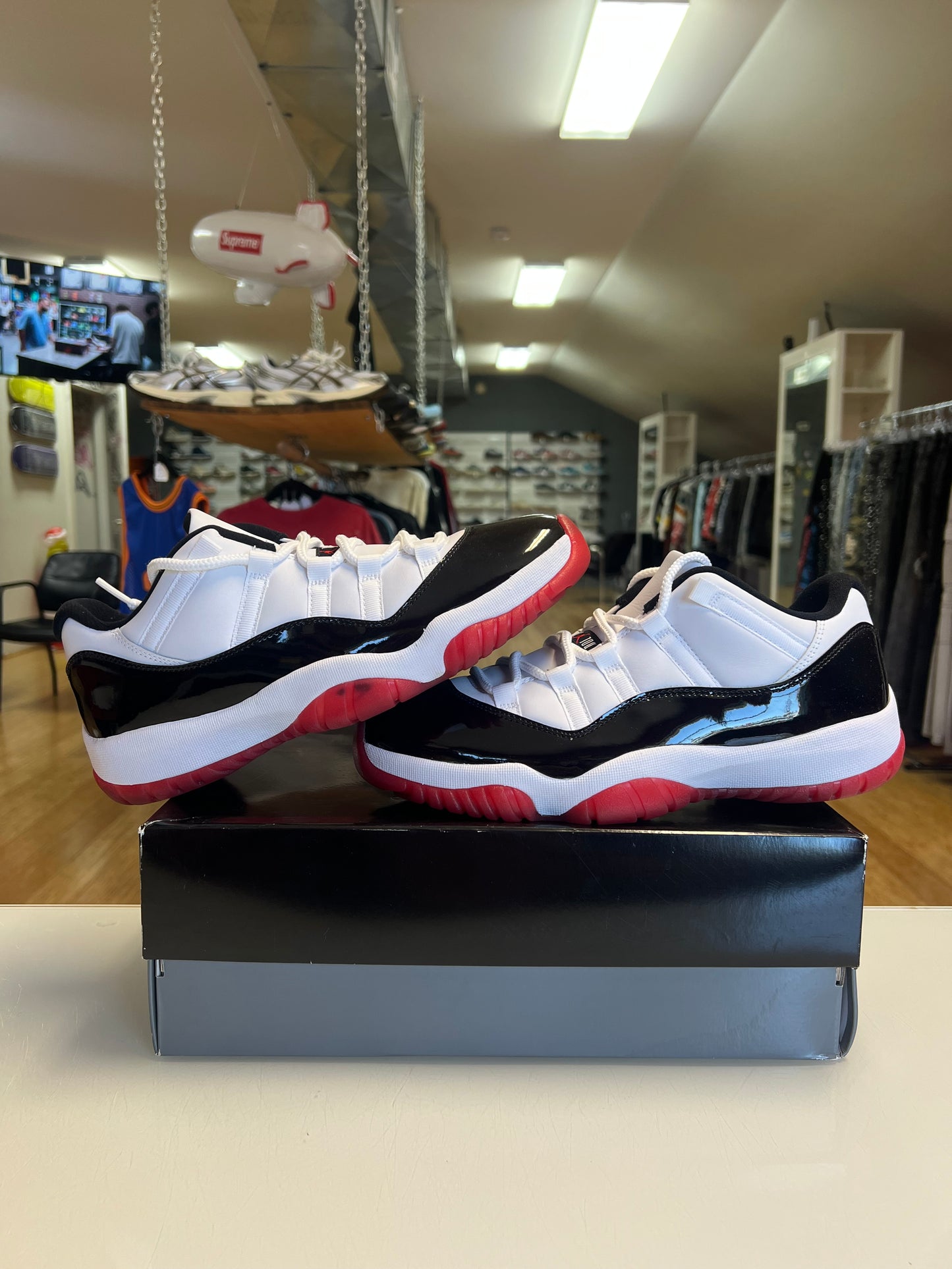 Jordan 11 Concord Bred