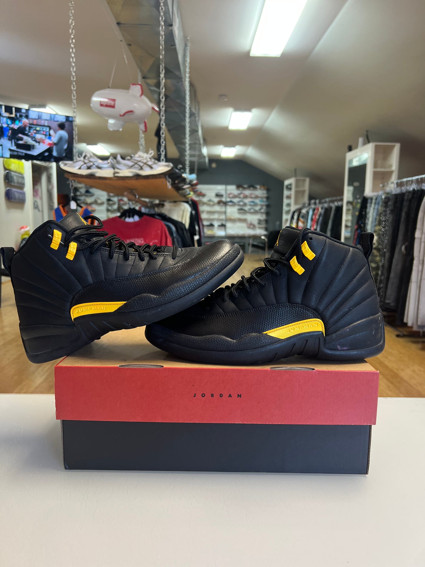 Jordan 12 Black Taxi