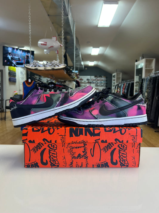 Nike Dunk Graffiti