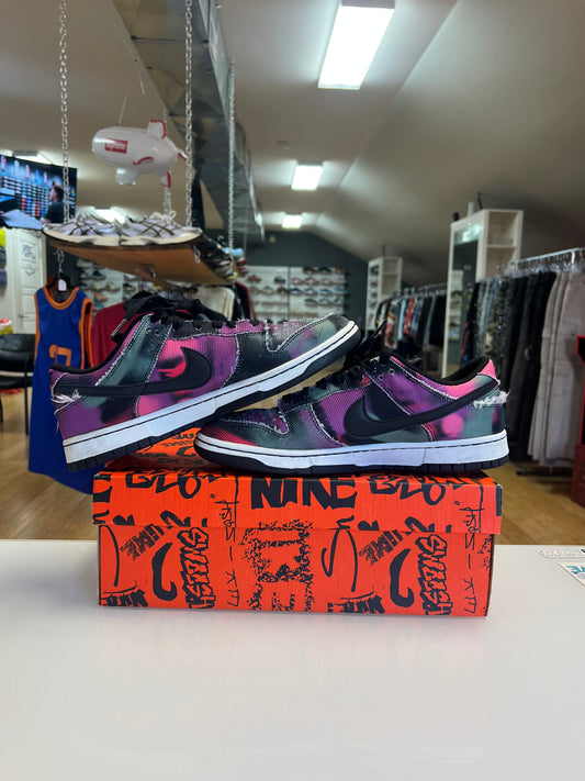 Nike Dunk Graffiti
