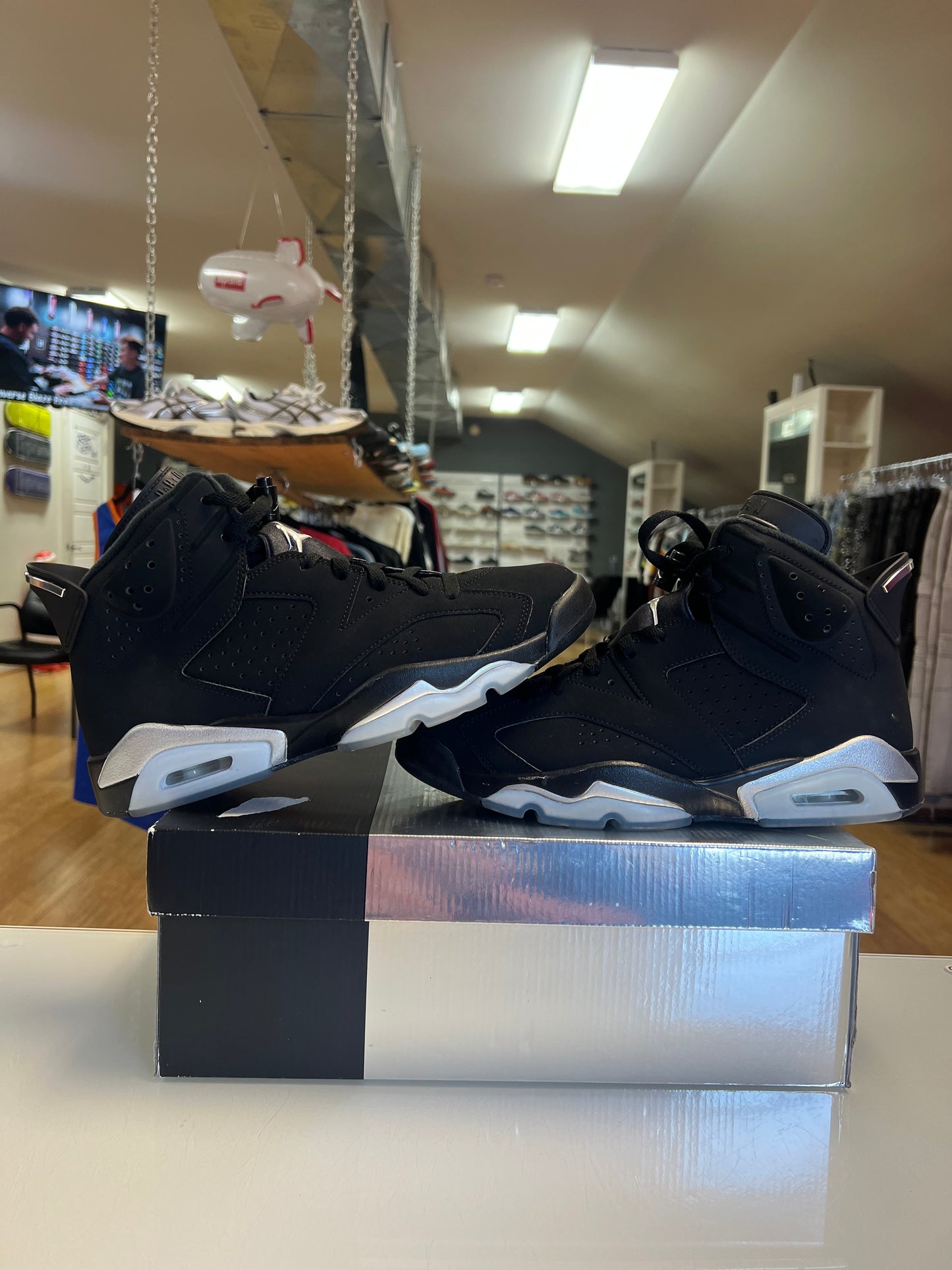 Jordan 6 Chrome
