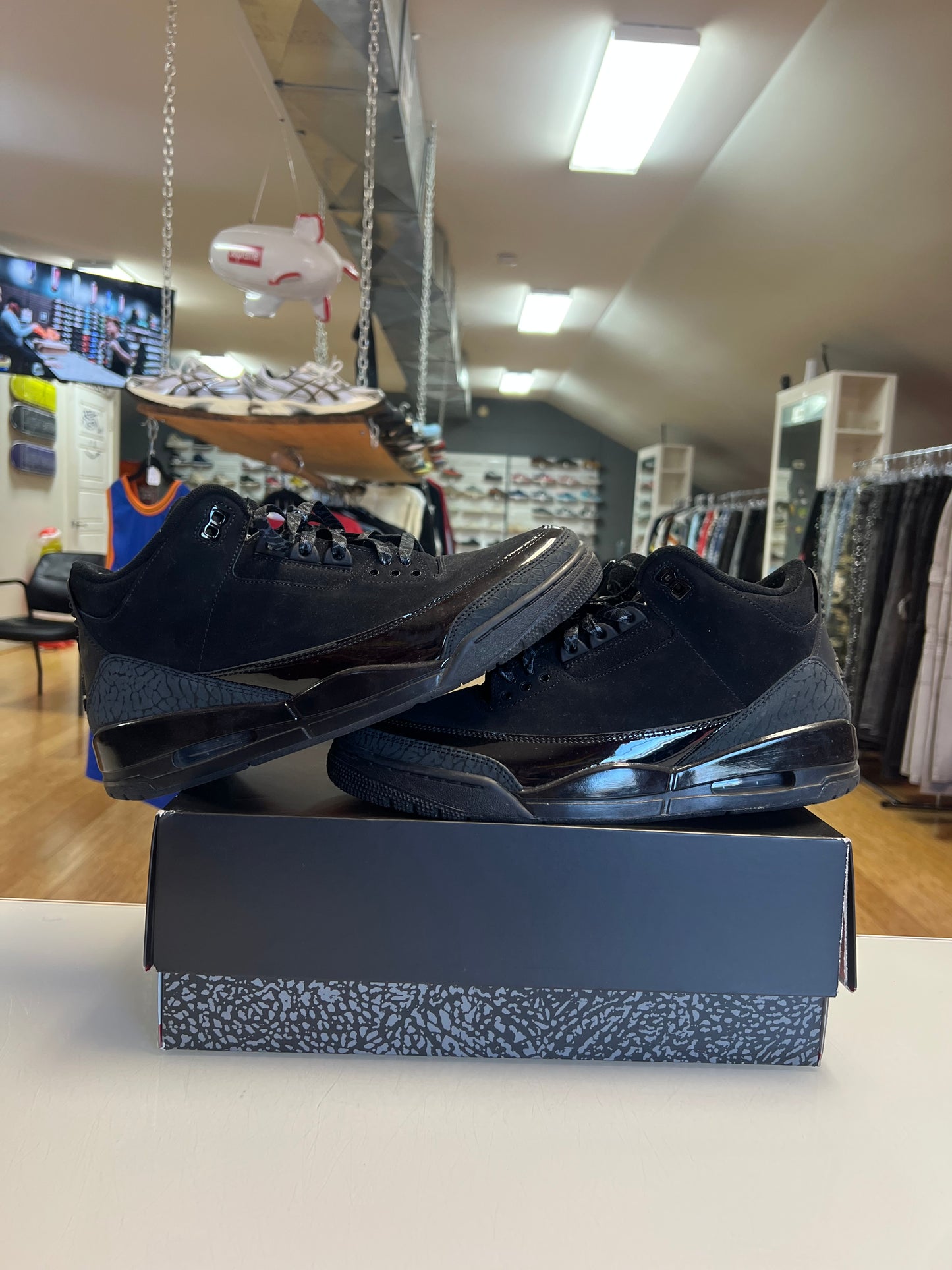 Jordan 3 Black Cat