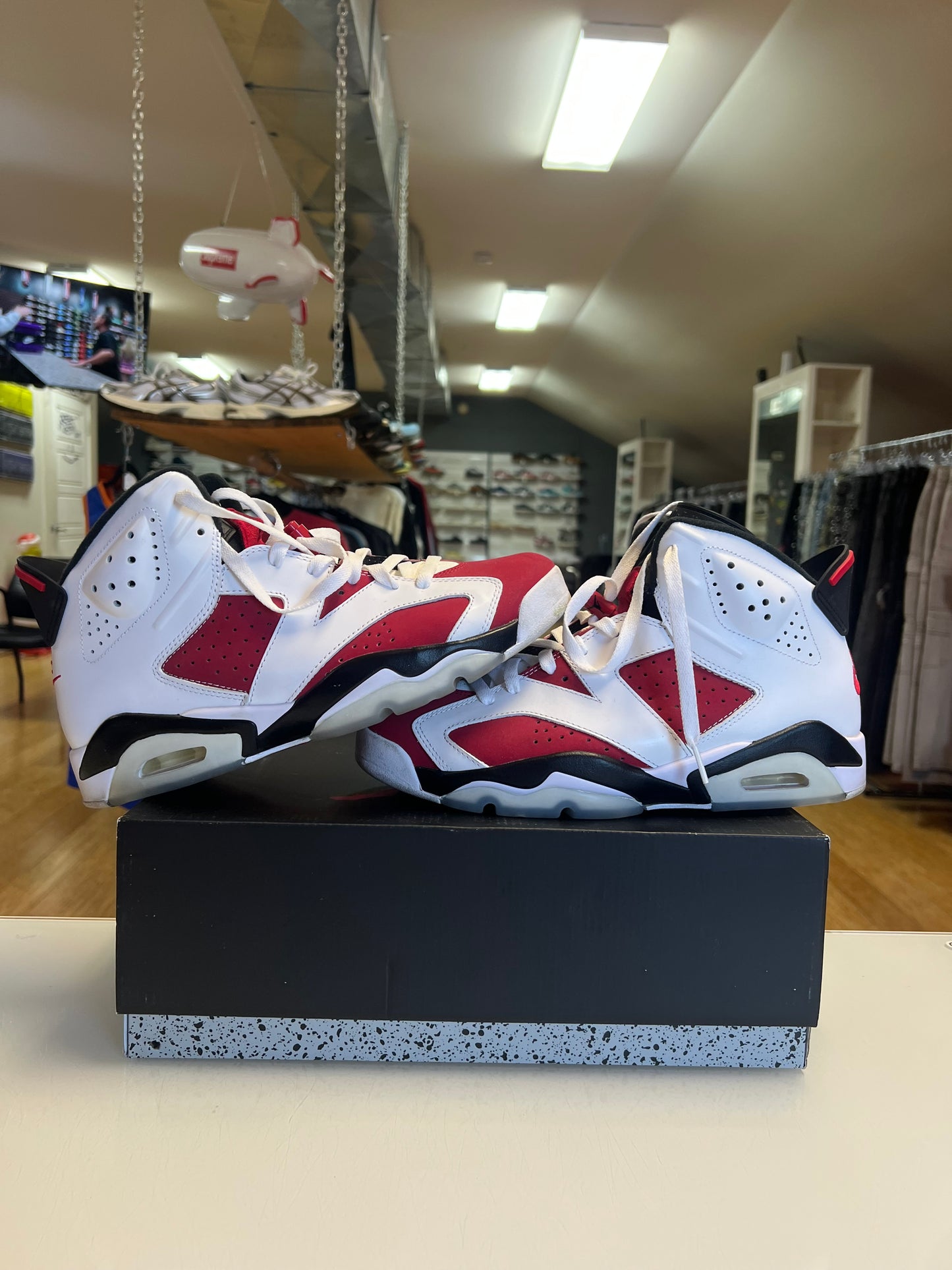 Jordan 6 Carmine
