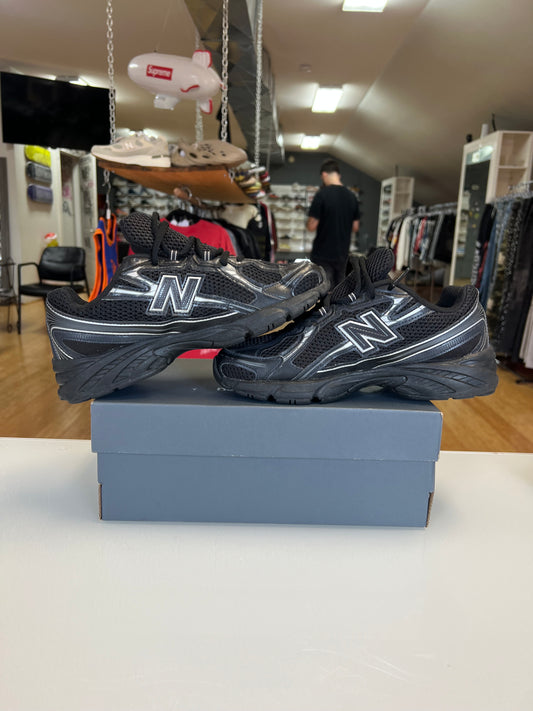 New Balance 740
