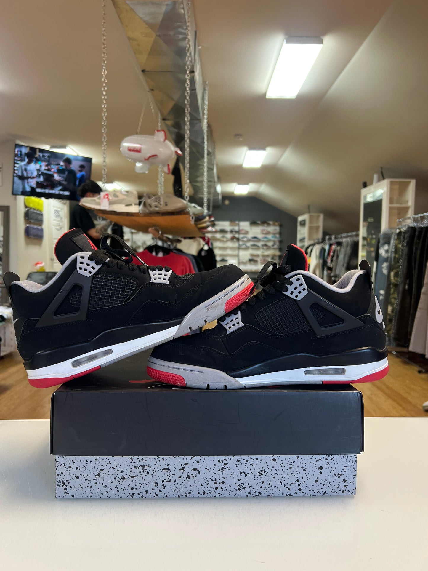 Jordan 4 Bred 2019