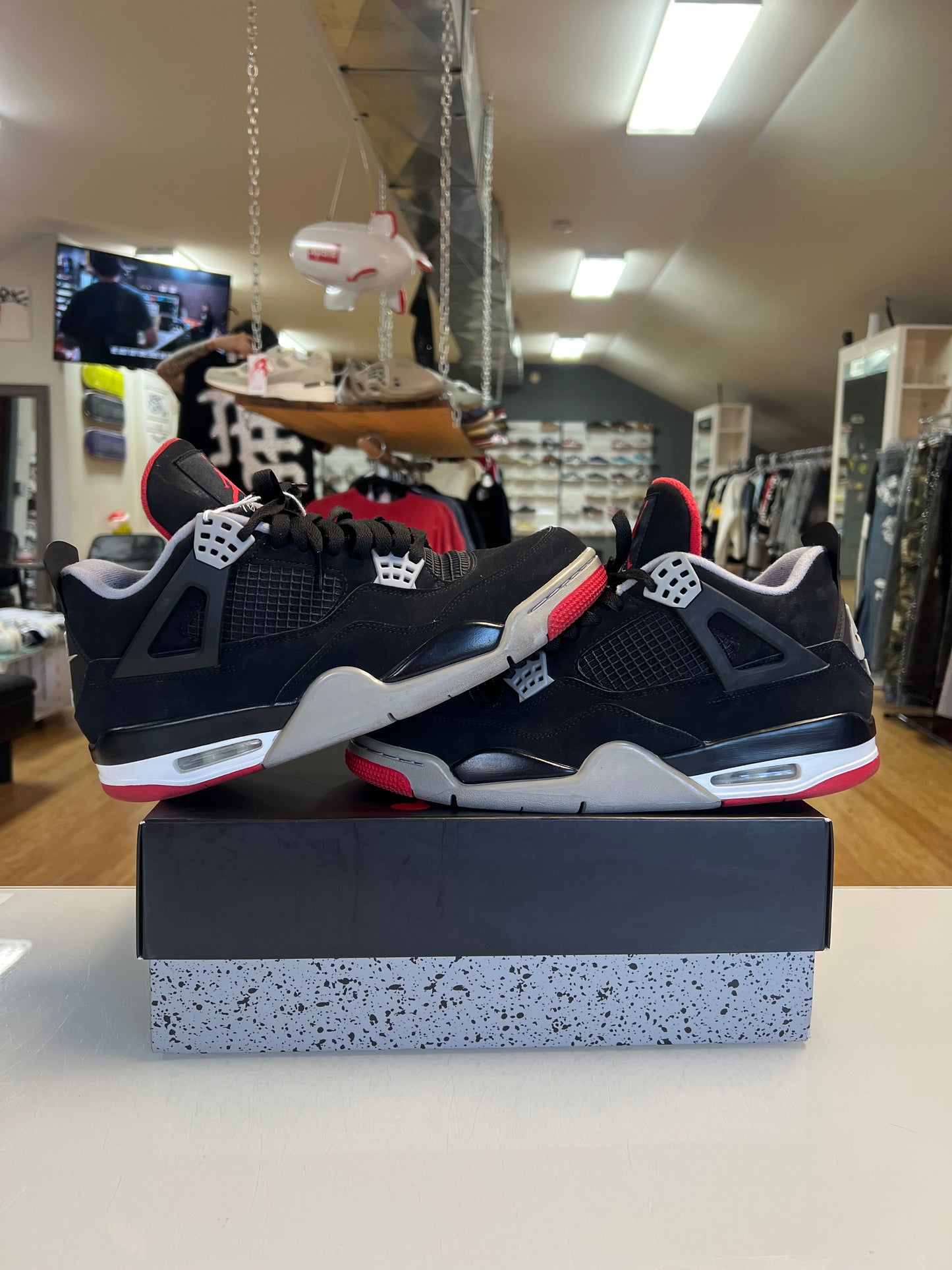 Jordan 4 Bred 2019