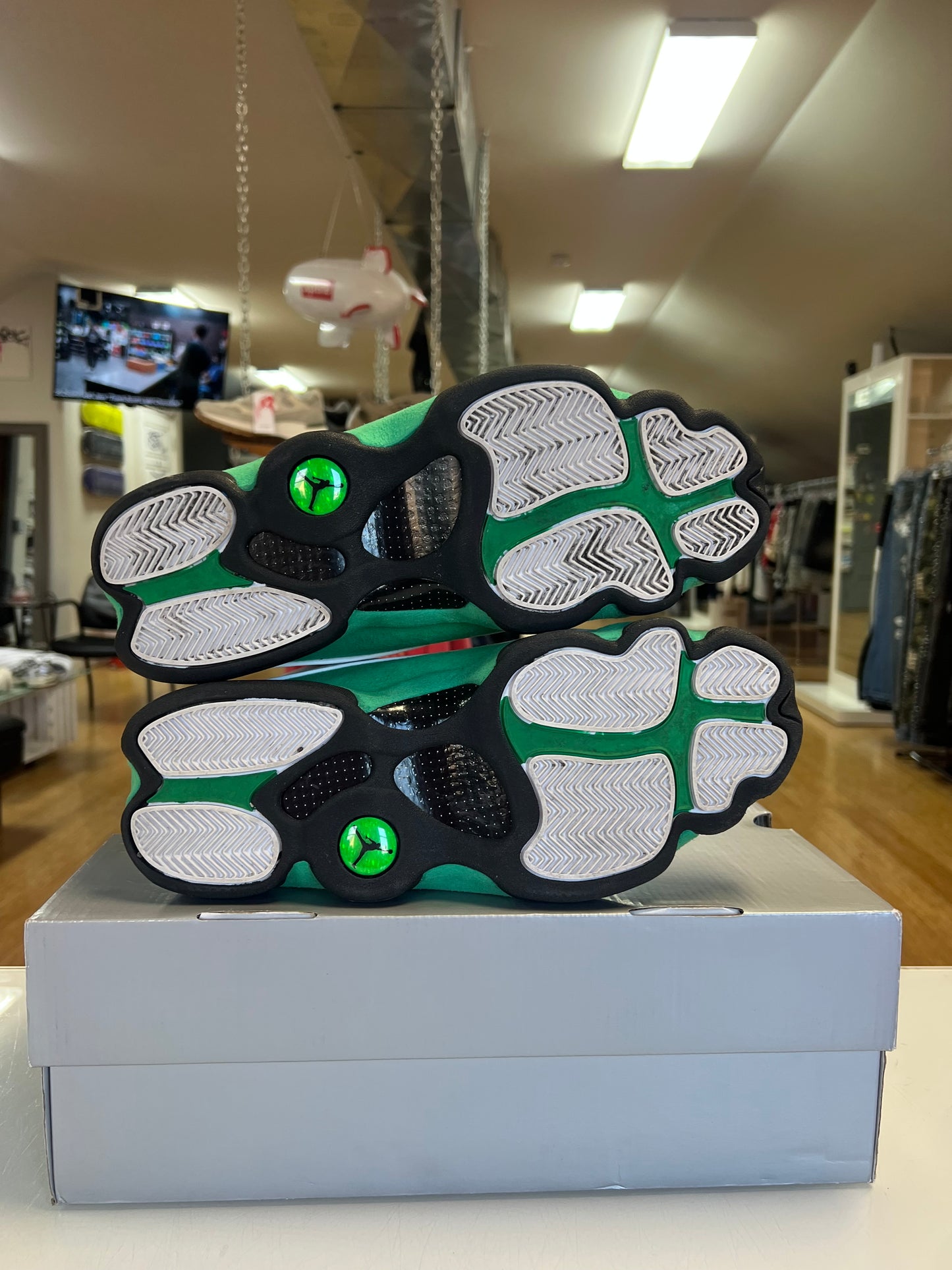 Jordan 13 Lucky Green