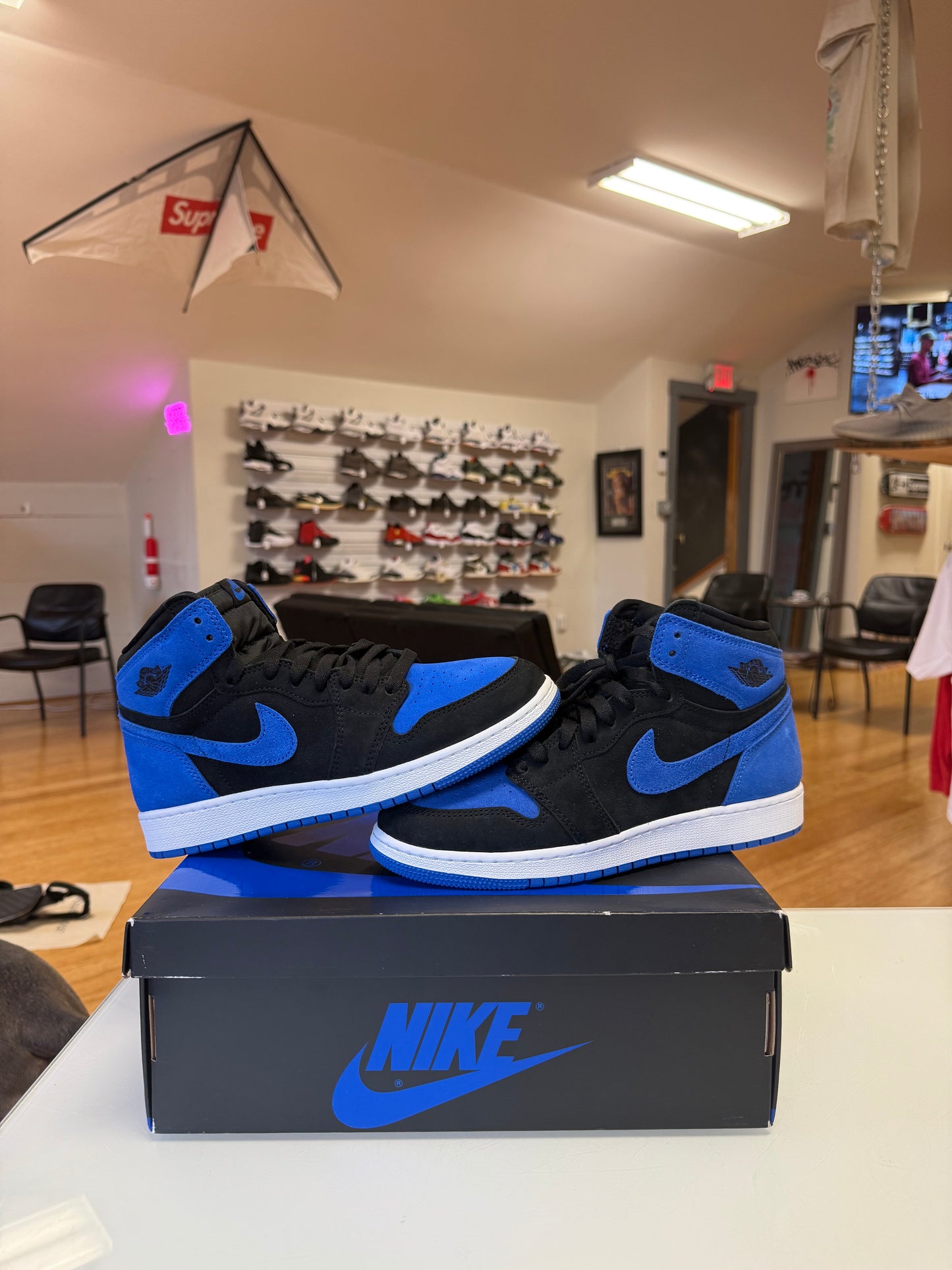 Air Jordan 1 Mid Royal