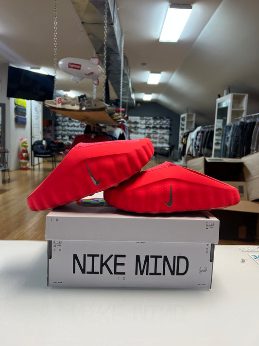 Nike Mind 001 Solar Red