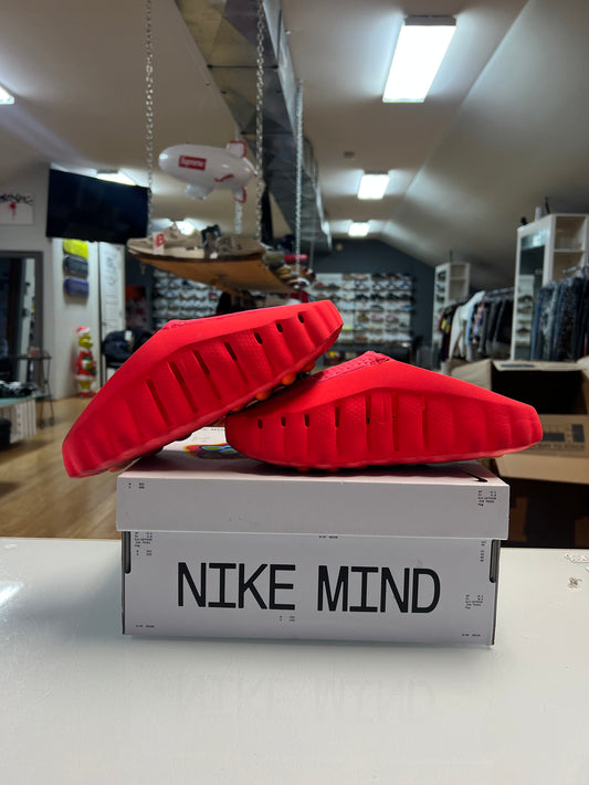 Nike Mind 001 Solar Red