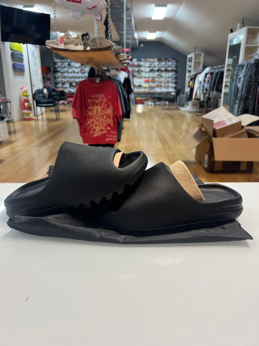 Yeezy Slides YZ-01 Black