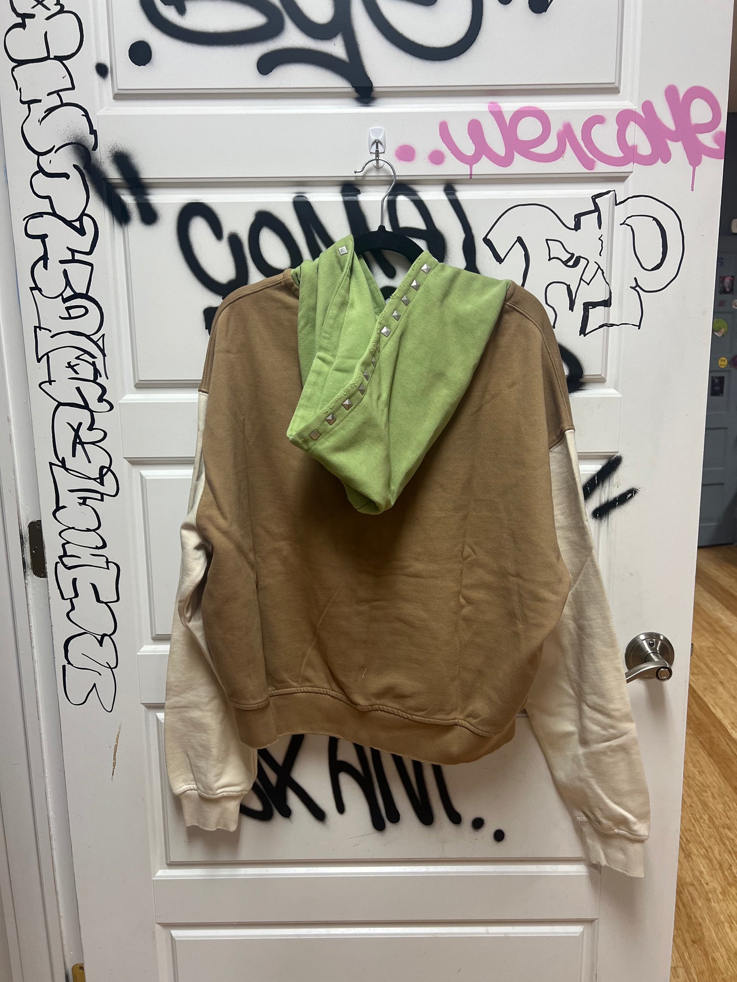 DUAA Traveler Zip Up Hoodie