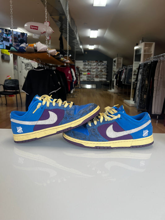 Nike Dunk Low Undefeated