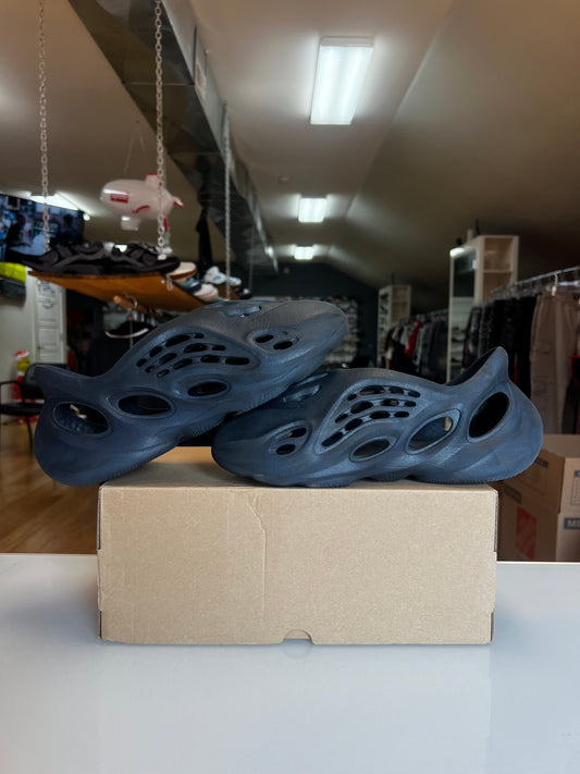 Yeezy Foam Runner Mineral Blue