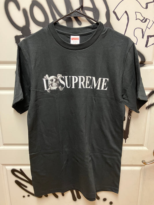 Supreme skull T shirt