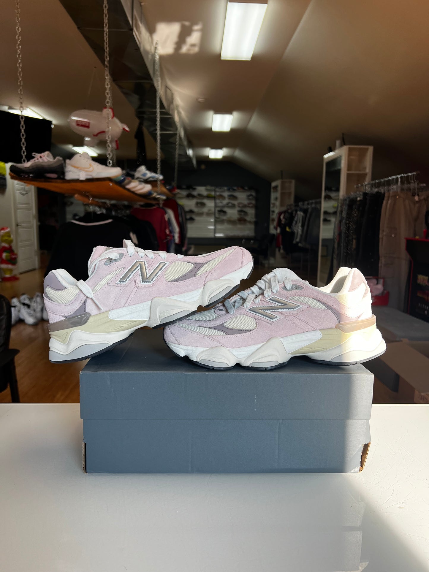 New Balance 9060 Pink