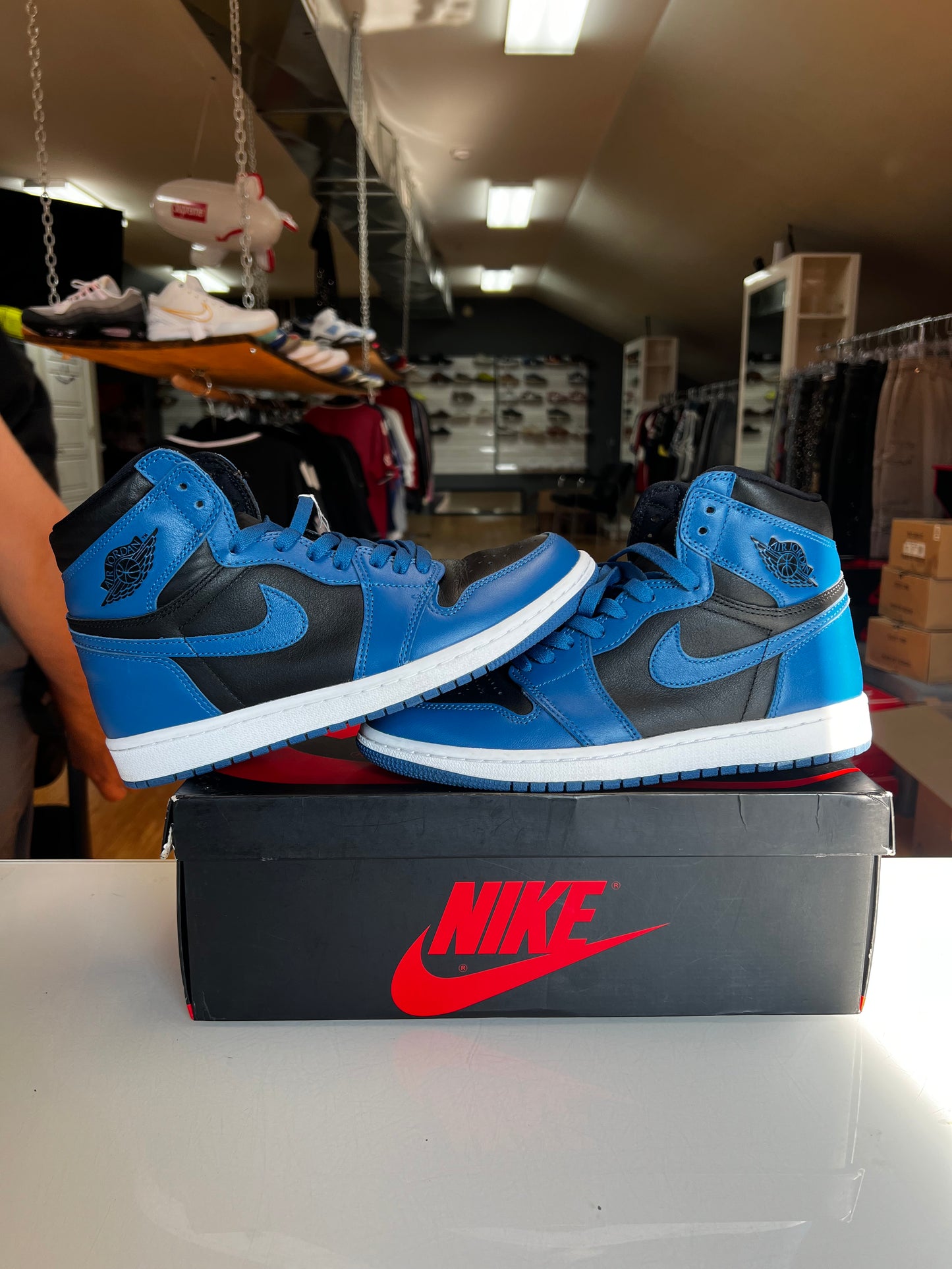 Jordan 1 Dark Marine