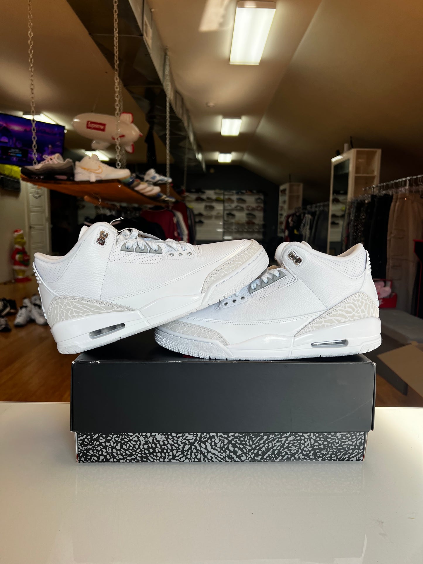 Jordan 3 Pure Money