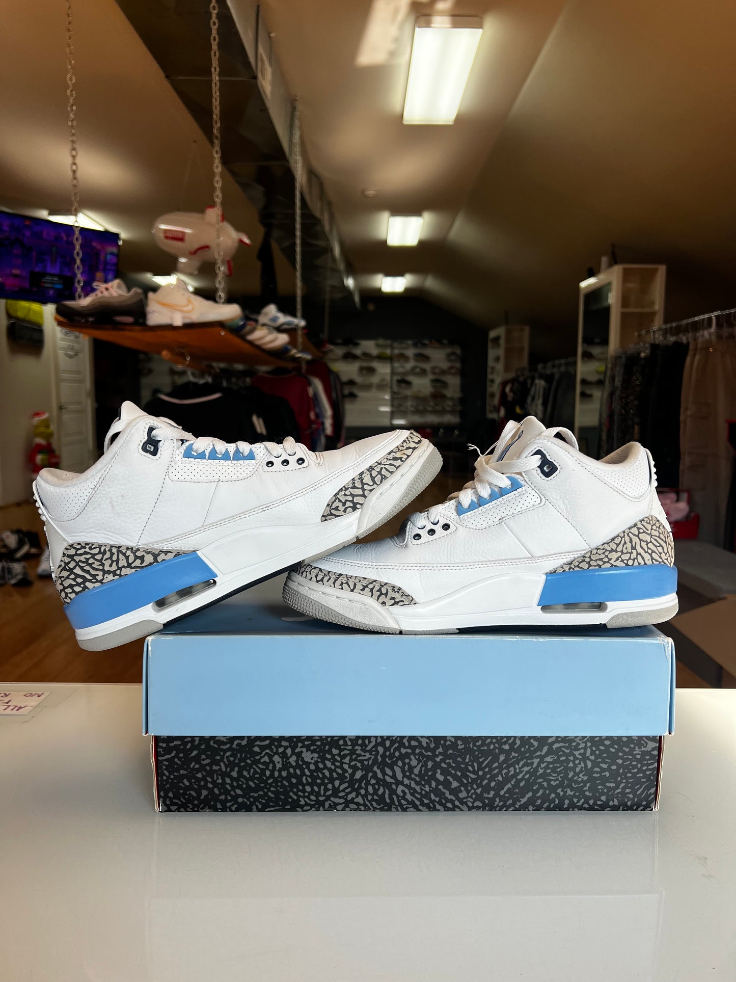 Jordan 3 UNC
