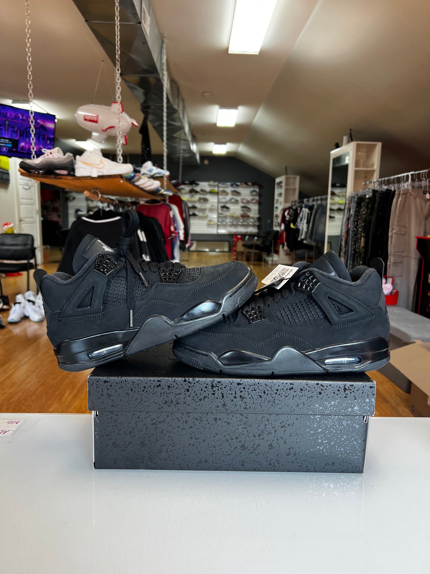 Jordan 4 Black Cat