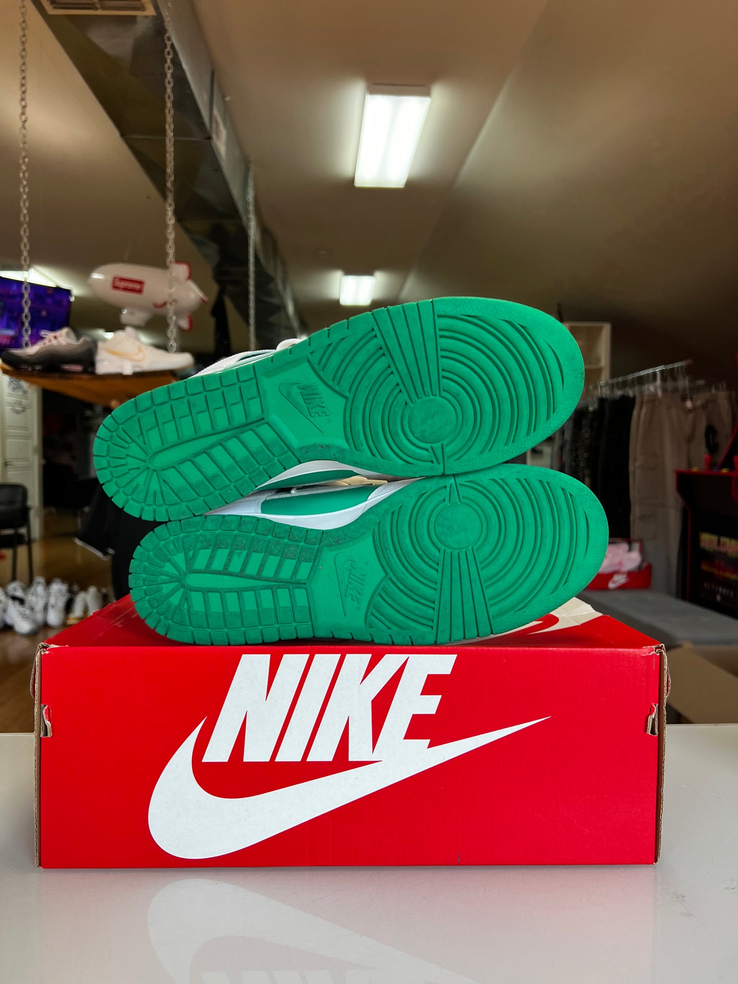 Nike Dunk High Stadium Green