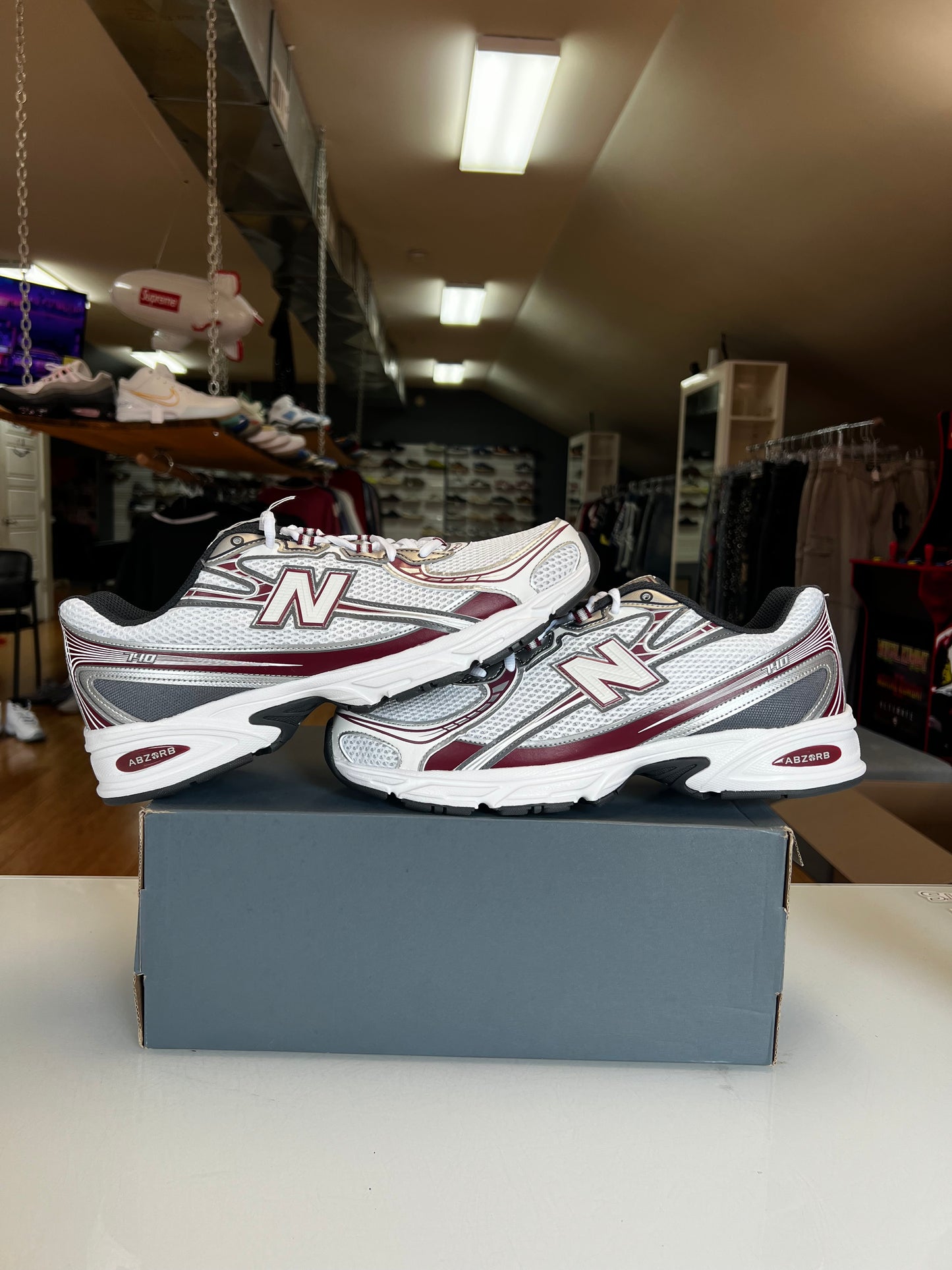 New Balance 740 Maroon