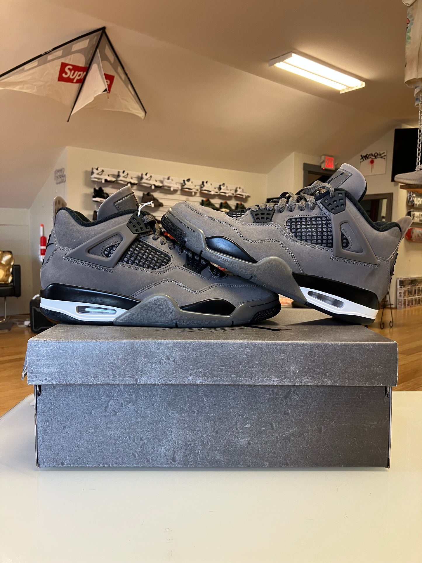 Jordan 4 Cavestone