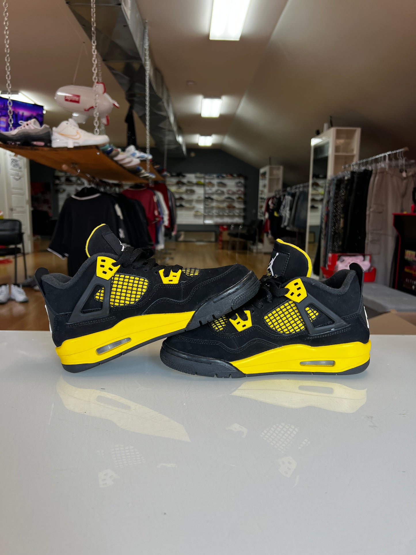 Jordan 4 Yellow Thunder