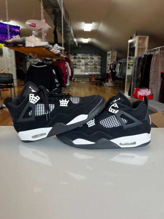 Jordan 4 White Thunder