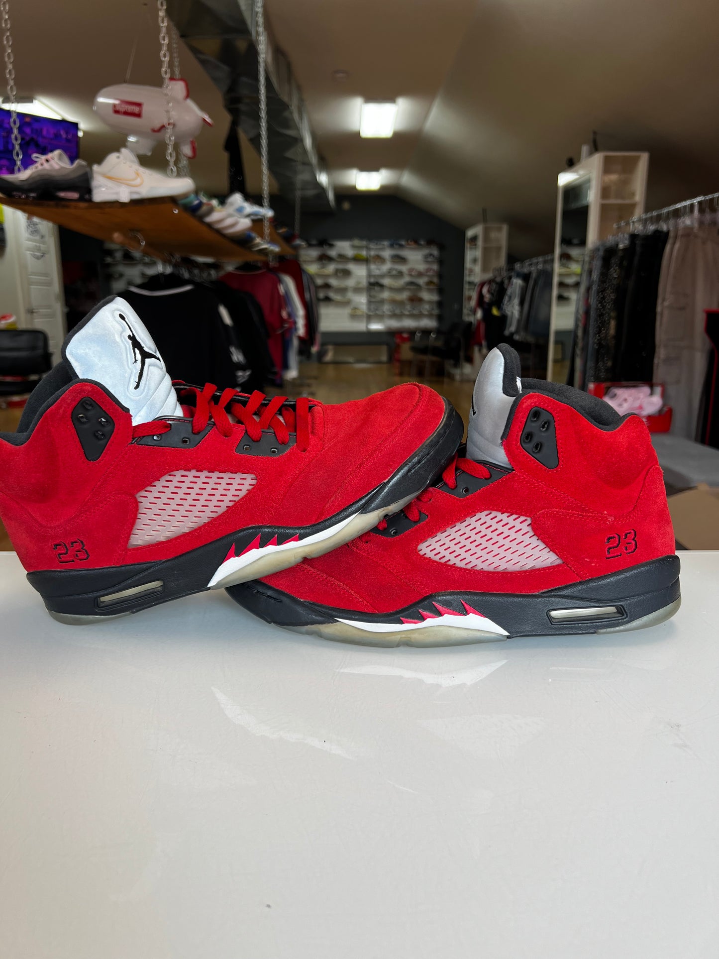 Jordan 5 Raging Bull