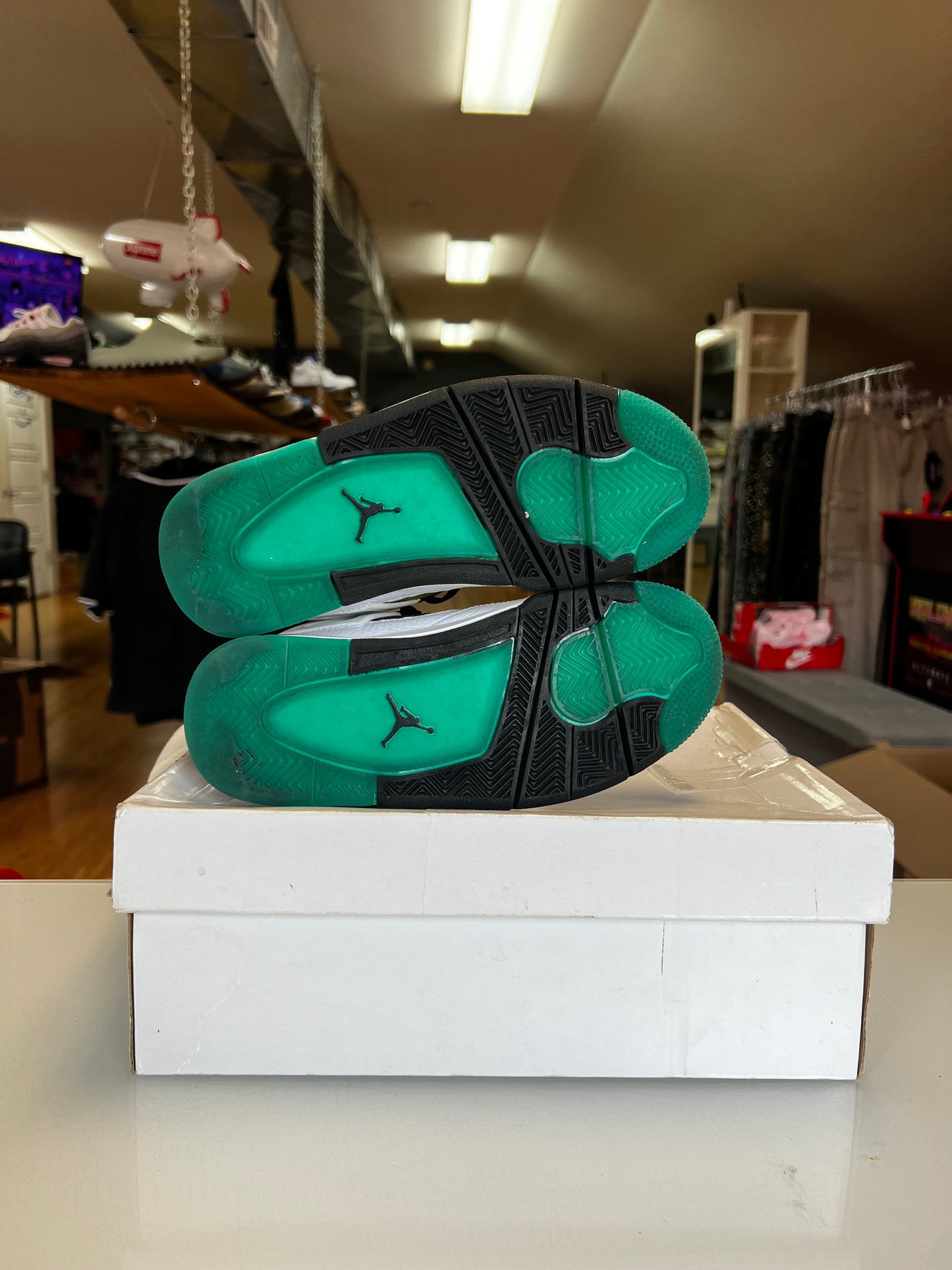 Jordan 4 Lucid Green Rasta