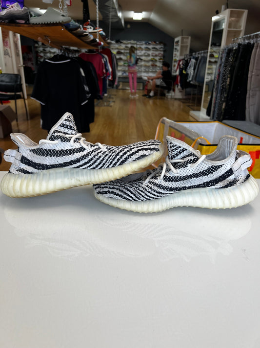 Yeezy 350 Zebra