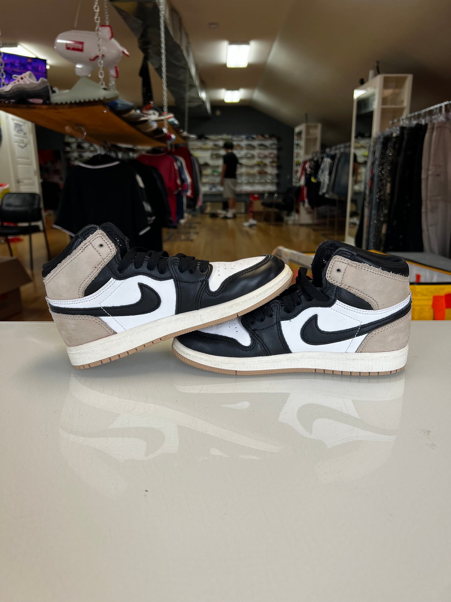 Jordan 1 Latte