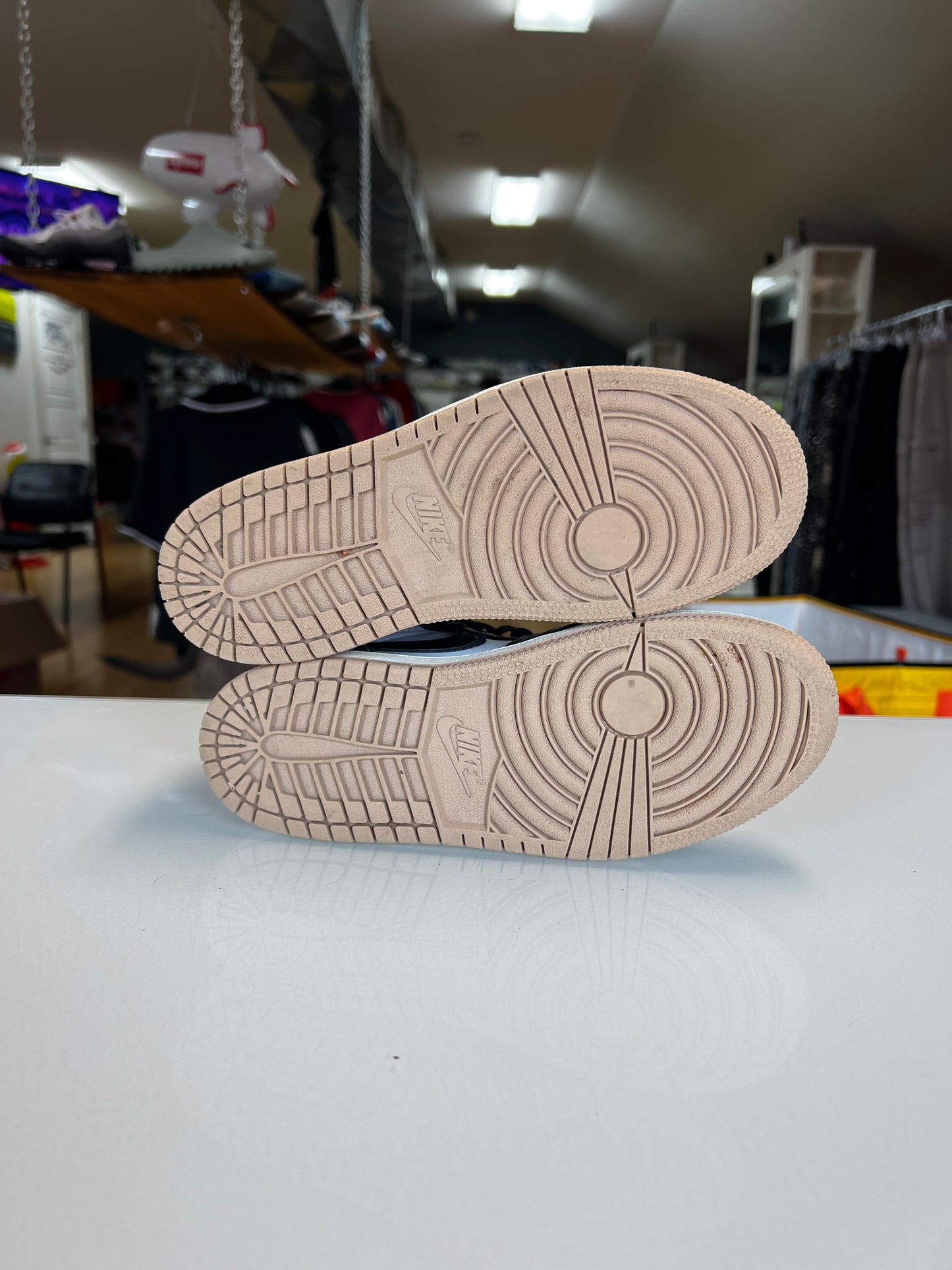 Jordan 1 Latte