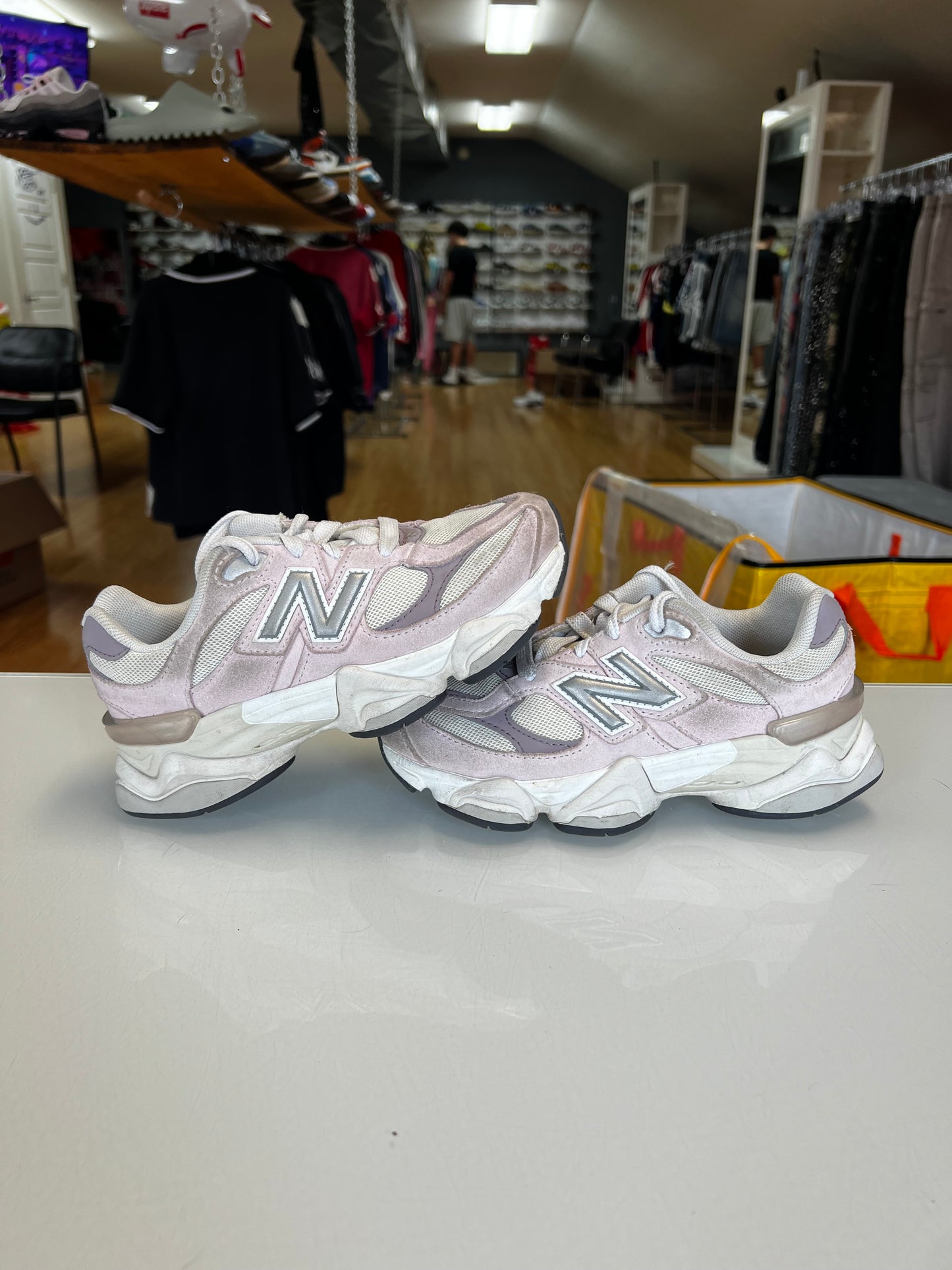 New Balance 9060 Pink