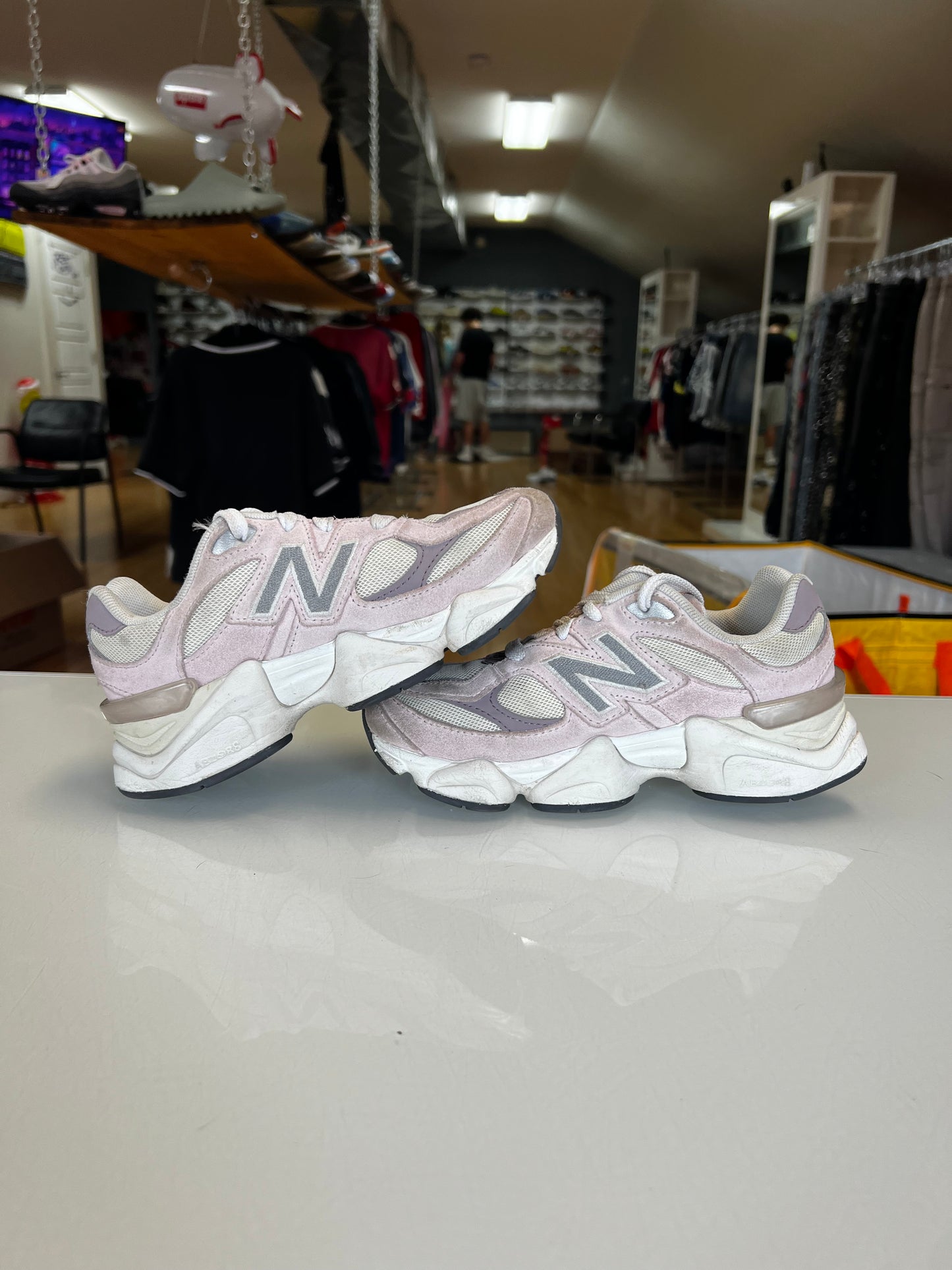 New Balance 9060 Pink
