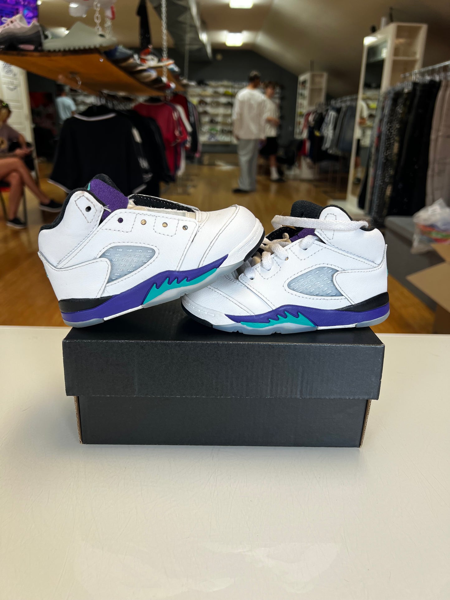 Jordan 5 Grape