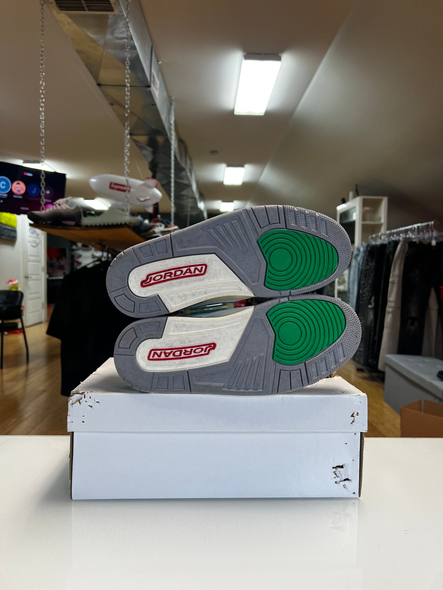 Jordan 3 Lucky Green