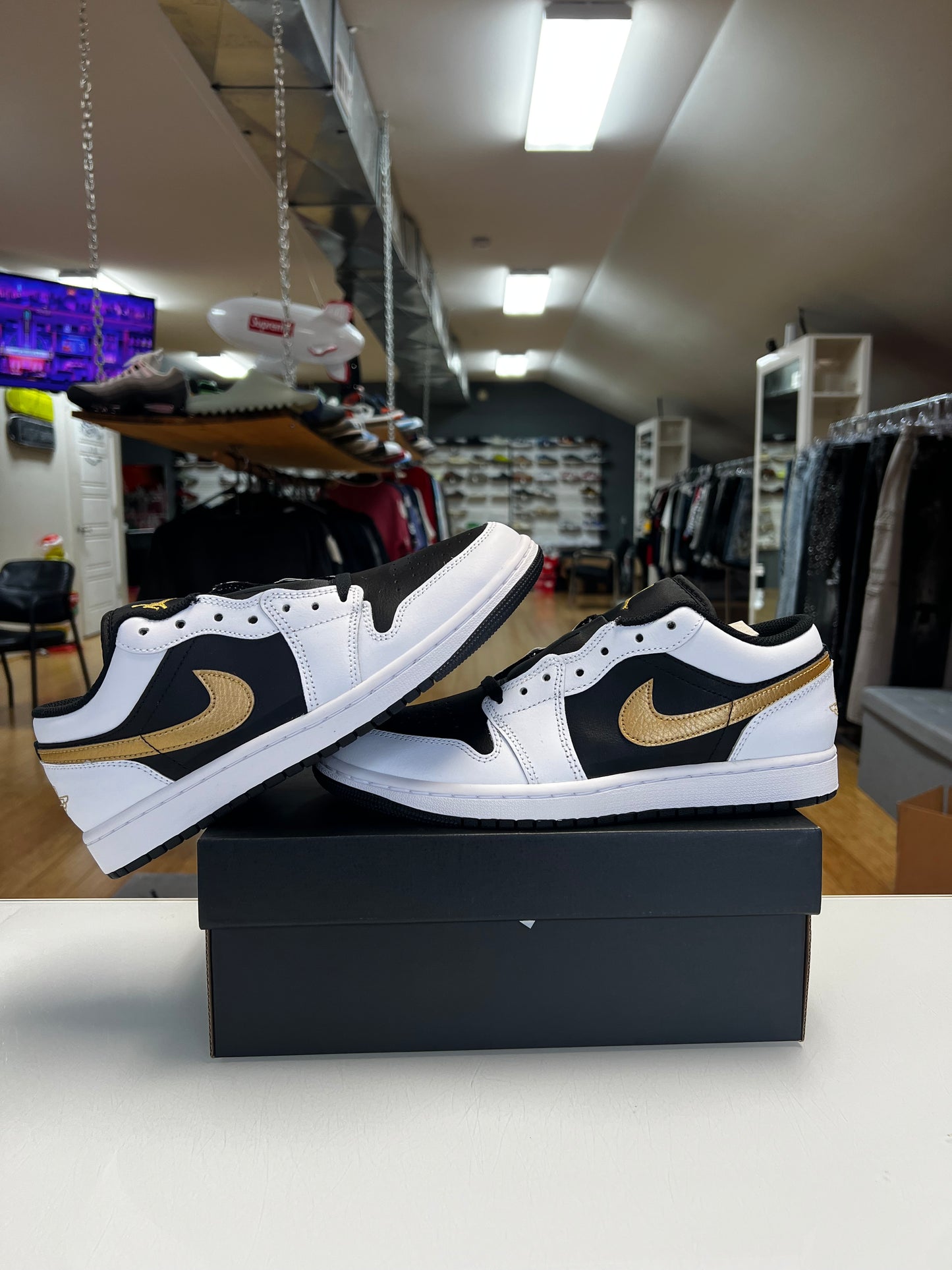 Jordan 1 Low White Black Metallic Gold