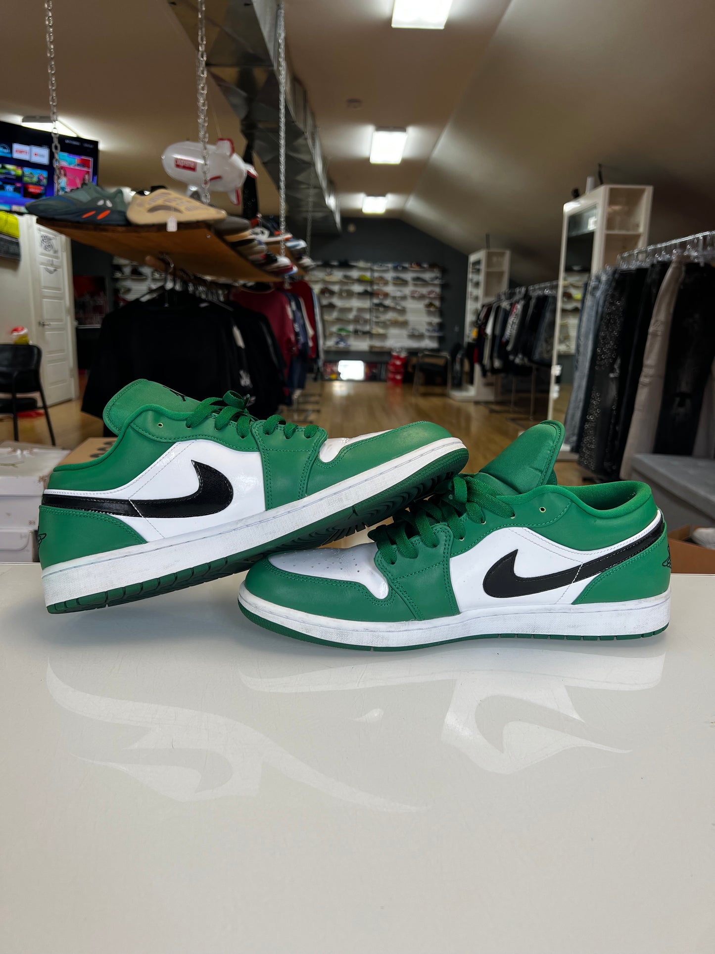 Jordan 1 Pine Green